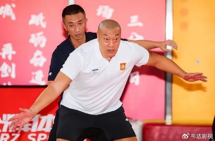 篮球每周训练计划表图片_1